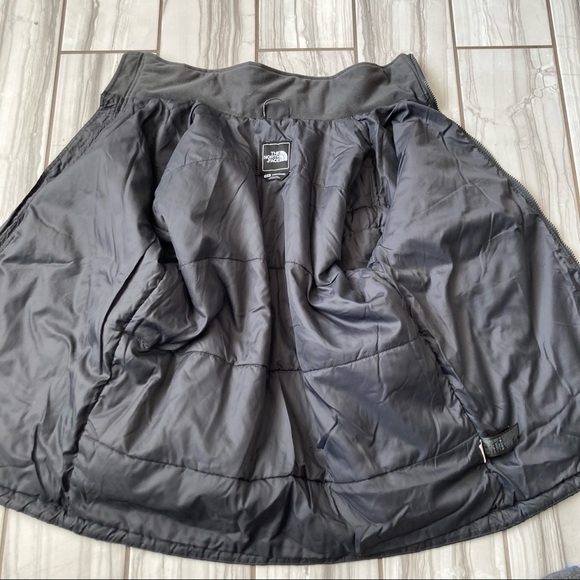 NWOT The North Face insulated jacket. - Picture 2 of 5